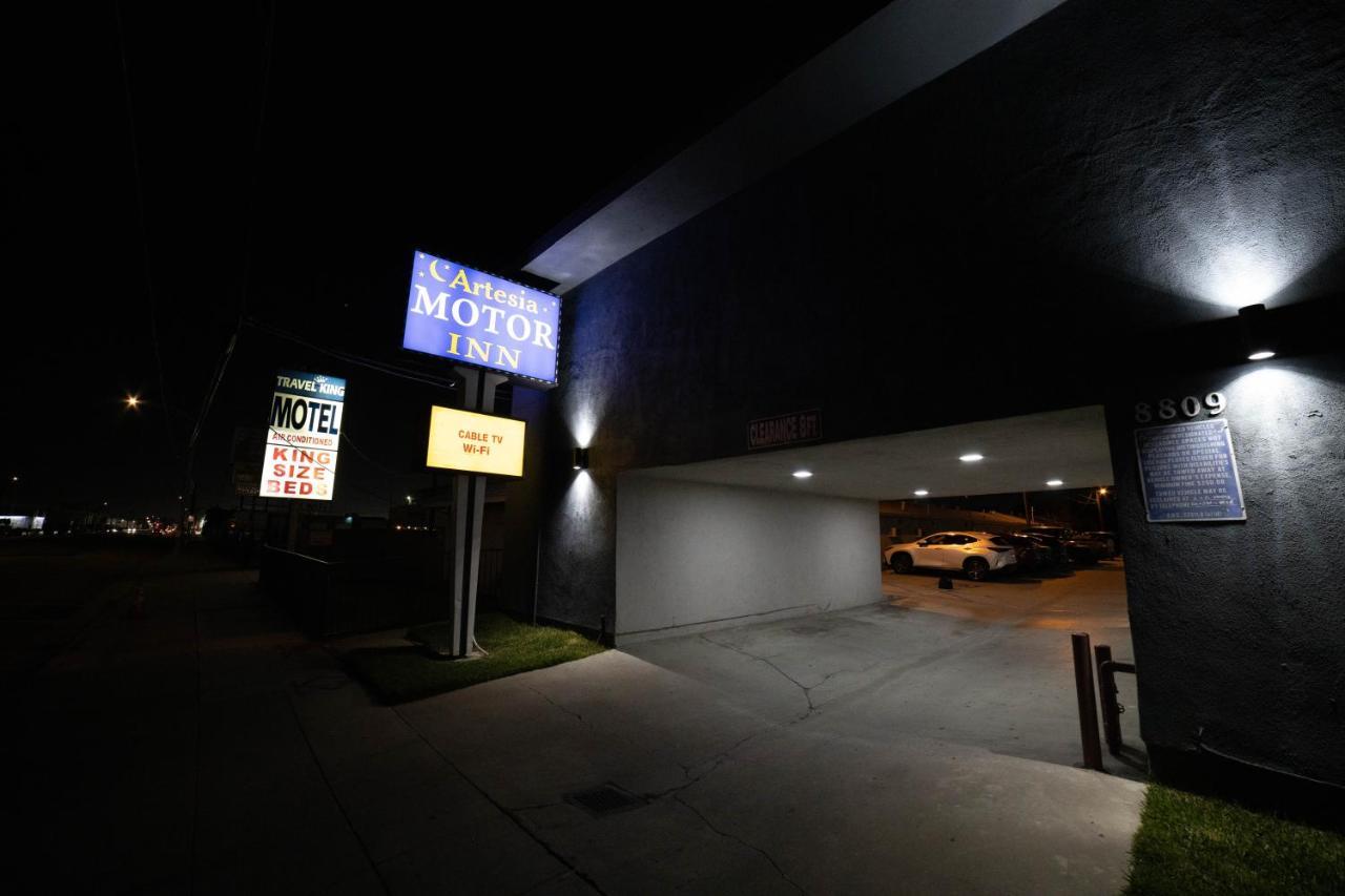 Artesia Motor Inn Bellflower Exteriör bild
